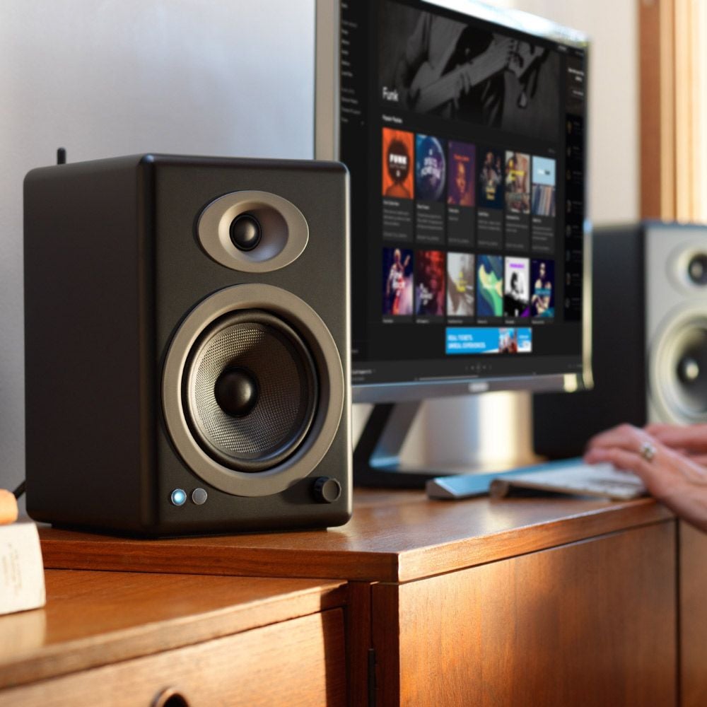 Audioengine a5+ wireless bookshelf hot sale speakers