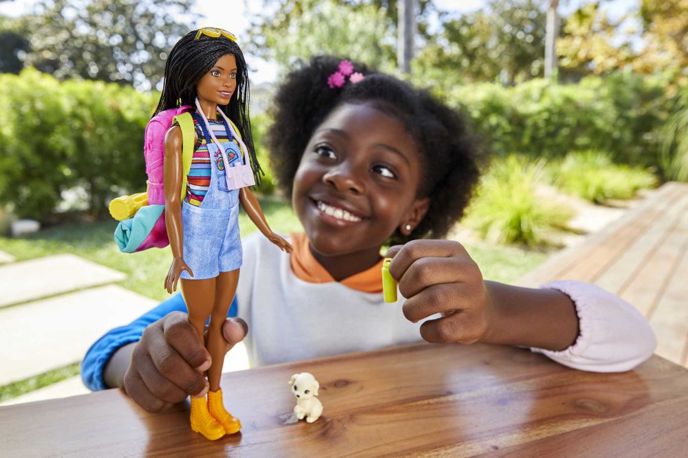 Barbie au camping hotsell