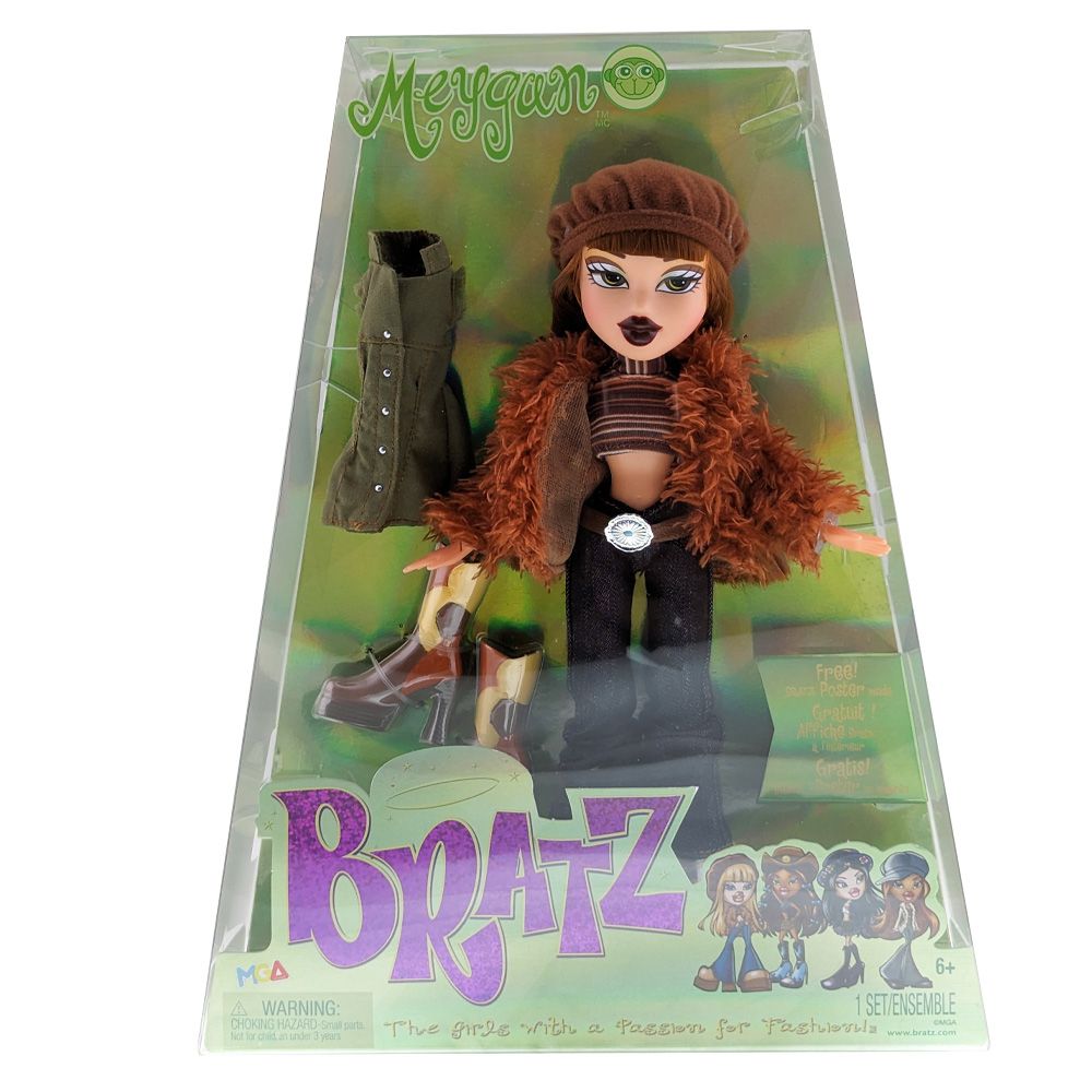 Bratz Original Fashion Doll Dylan with 2 Outfits and Poster, Dolls