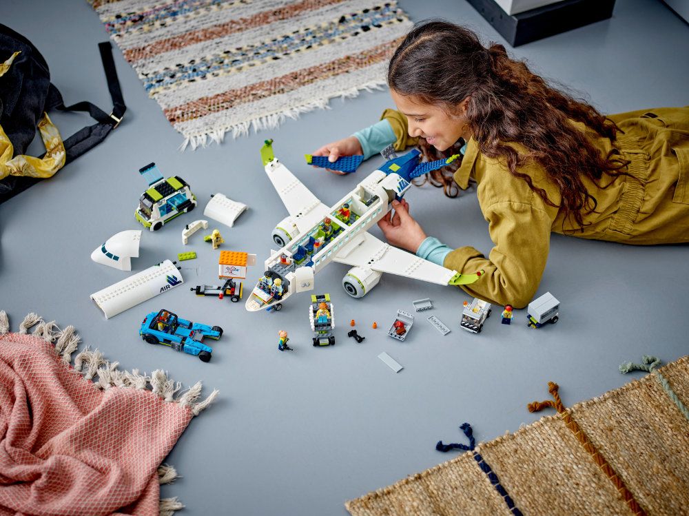 LEGO CITY Passenger Airplane 60367