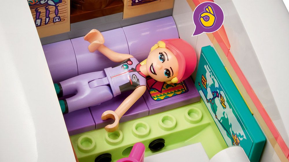 Elliev toys lego hospital best sale