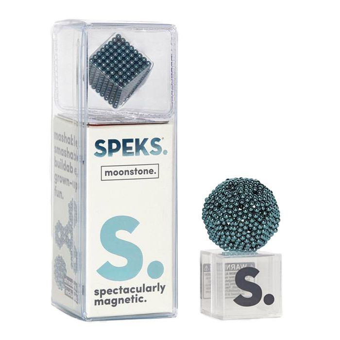 Speks magnetic online desk toy