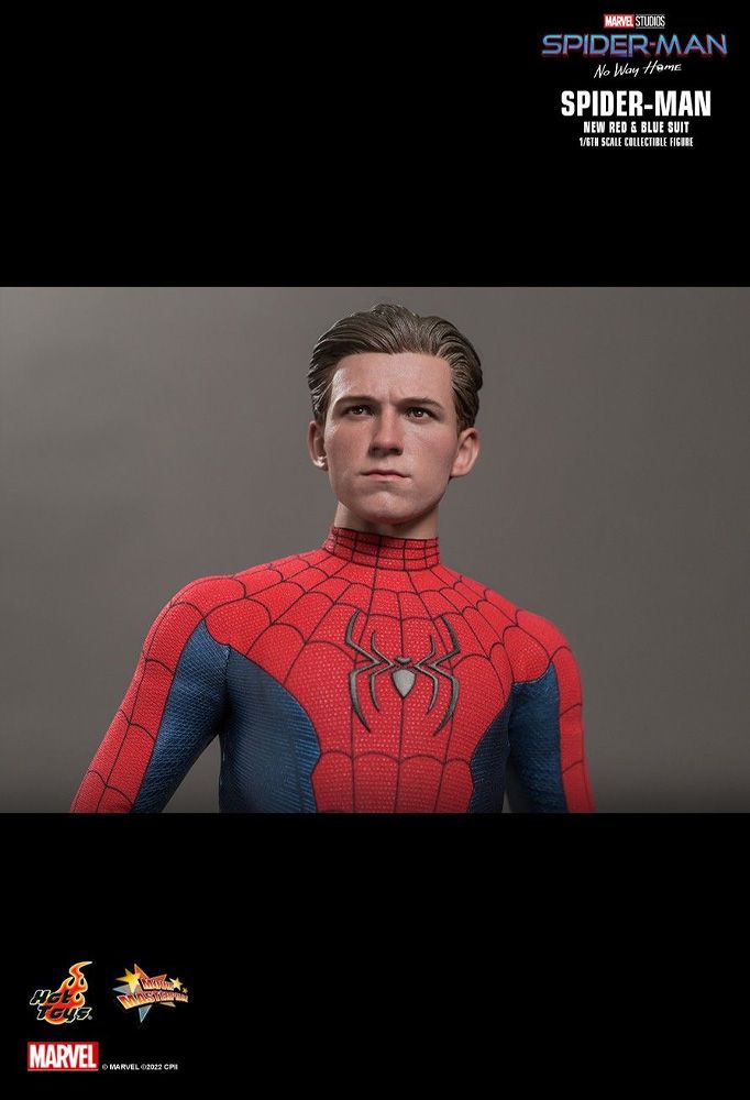 Hot Toys Spider-Man: No Way Home - Spider-Man (New Red and Blue Suit) 1:6  Scale Collectible Figure (Deluxe Version) - Toys Wonderland