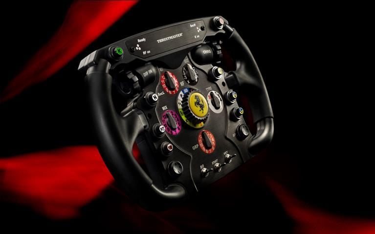 Bundle: the Thrustmaster T500 RS wheel together with the Ferrari F1 wheel