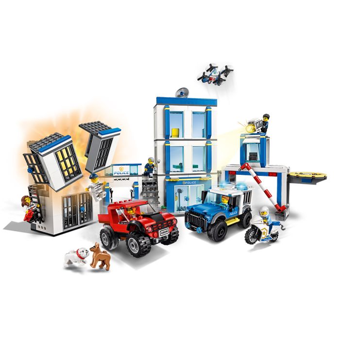 Lego police 60246 2025
