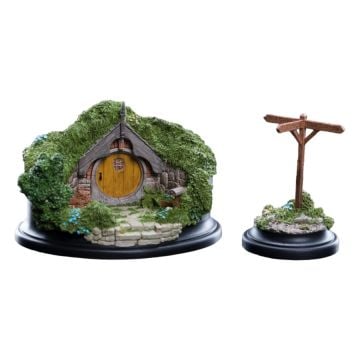 Lord of the Rings The Hobbit #5 Hill Lane Hobbit Hole Diorama0