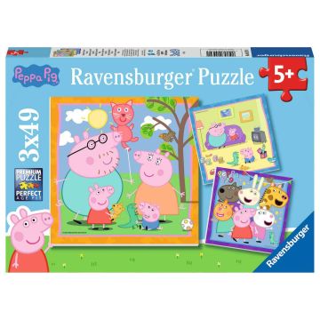 Ravensburger Peppa Pig Peppa's Family and Friends 3x49 Piece Jigsaw Puzzle0