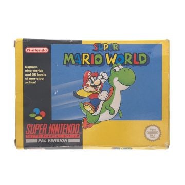 Super Mario World (Boxed) [Pre-Owned]