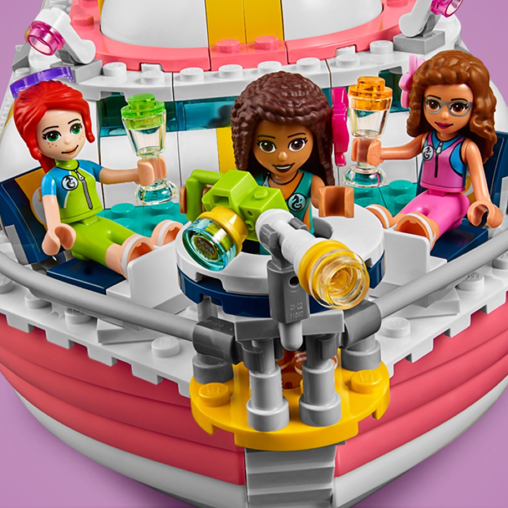 Lego friends rescue mission boat 41381 2025