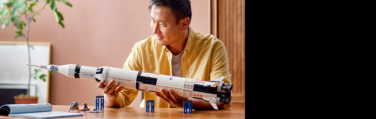 Saturn v lego 2025 dimensions