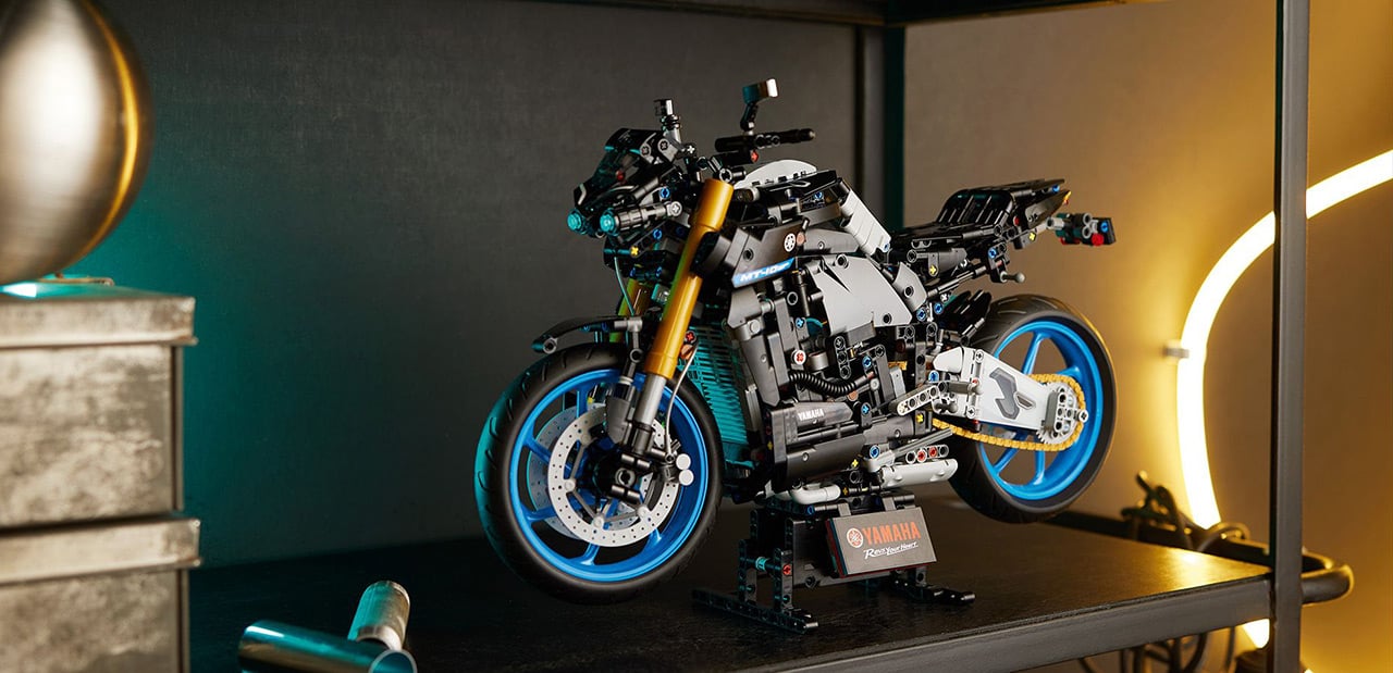 LEGO Technic Yamaha MT-10 SP (42159)